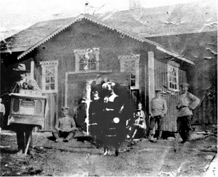 Sapööriupseereita Yli-Mäkelässä